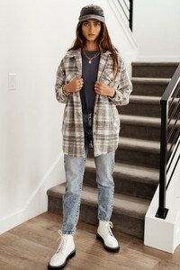 1.13Housept4_113of147_900x lexi bhardwaj.jpg