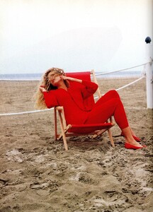 1423835562_MeganMarieClaireJapan(2).thumb.jpg.00e279aa25687be0a13a85f448ae4fc4.jpg