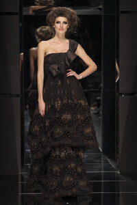 1551737798_ElieSaab2008HauteCouture6.thumb.jpg.7aecd4fcfcd86ac7593a412c0e7b6dc7.jpg