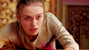 Keira Knightley as Louise 04.png