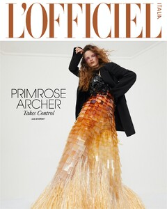 1641809222-abiti-paillettes-tendenza-inverno-2022-moda-foto-editiorale-lofficielitalia.jpg