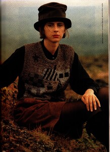 1650024996_MarieClaireJapan1990Dec(16).thumb.jpg.70b6a346fffcdd5bbb5d237ceece744a.jpg