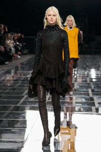Valeria Buldini Givenchy Fall 2022 RTW PFW 1.jpg