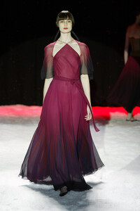 1751432219_JennyPackham2004WomenRTW34.thumb.jpg.28f397896e29623cfd6f988aeb1625bf.jpg