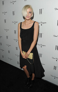 Agyness+Deyn+W+Magazine+Dom+Perignon+Celebrates+rEJodcI9rP2x.jpg