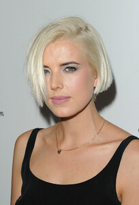 Agyness+Deyn+W+Magazine+Dom+Perignon+Celebrates+h-_3V7I4SvAx.jpg