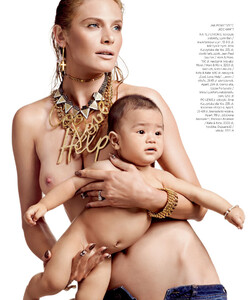 1996775277_BabyBoomOlaKowalbyZuzaBartekforHarpersBazaarPolska(Poland)November2013(6).thumb.jpg.3142a5517c5e42e594ea01165af10868.jpg