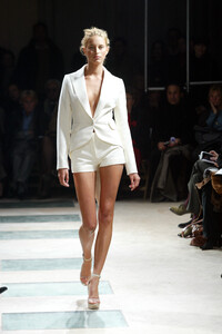 2028322564_AzzedineAlaia2003WomenRTW38.thumb.jpg.66999f781ee82c6963a3913e2e05f404.jpg