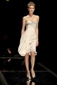 2126327255_ElieSaab2008HauteCouture16.thumb.jpg.c00a418e0f6d7e7e1398ee48c010ad40.jpg