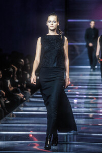 327902841_VersusbyDonatella1998WomenRTW25.thumb.jpg.cf47799f2e5937a2c3cdb2c50182c99e.jpg