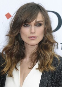 34999-keira-knightley-the-edge-of-love-edinburgh-1.jpg