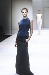 376489510_Lanvin1998WomenRTW32.thumb.jpg.1ad2ae49ececa0ec70e47b1fa47d1623.jpg