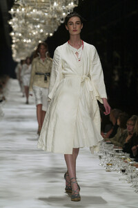 379086070_DriesVanNoten2005WomenRTW11.thumb.jpg.245b980c69d2bc09e6cdd2351952a8fd.jpg