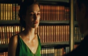 039 Keira Knightley as Cecilia Tallis.jpg