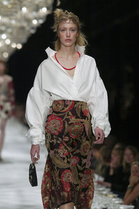 542833208_DriesVanNoten2005WomenRTW107.thumb.jpg.93df7664ce76cdf34cab7ca461db9543.jpg