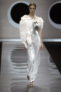 563697031_PacoRabanne2004WomenRTW75.thumb.jpg.c6c461594a74c9a2f68070a469236dd0.jpg
