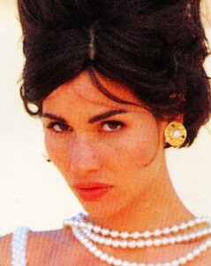 582757433_Caroline(3).thumb.JPG.71d25815a5f01e9ae459613c273a2251.JPG