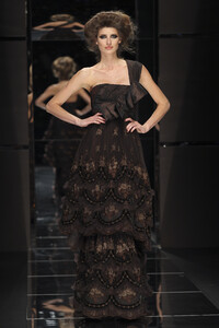 627208554_ElieSaab2008HauteCouture7.thumb.jpg.12ccc49dcce13215de65cf6e3ec76ed7.jpg