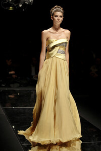 736983693_ElieSaab2008HauteCouture129.thumb.jpg.d239748a3073669c7cb7fbc37c526fb5.jpg