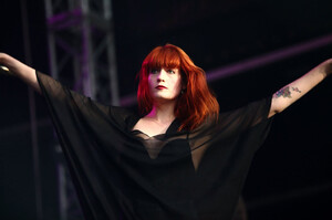 Florence+Machine+Paloma+Faith+performs+4Music+qROOG4kWuKDx.jpg