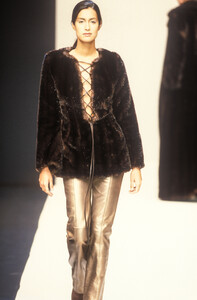 799715074_PacoRabanne1996WomenRTW15.thumb.jpg.5c72bd8241695f92a17a1b68a23c20a4.jpg