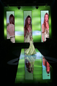 846112196_ElieSaab2005HauteCouture99.thumb.jpg.52a71fbefcb10e19fee6c8865b3530a0.jpg