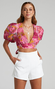 Brailey_Puff_Sleeve_Crop_Top_in_Jacquard_in_Brailey_Pink_Jacqu~1.jpg