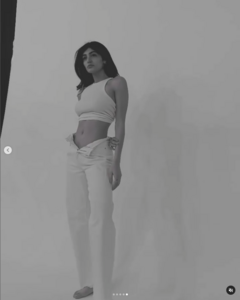 886983905_Screenshot2022-03-05at08-23-13SOULINOMAR(soulinomar)Instagram-Fotosund-Videos.thumb.png.18c79c22308cde38a9daa6e7f1f9e263.png