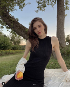 Jourdan Miller Screenshot 2022-03-03 at 17-57-08 Jourdan Miller ( lovejourdan) • Instagram photos and videos.png