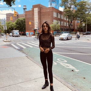 P0 lexi bhardwaj 2121.jpg