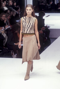 972884845_AlbertaFerretti1999WomenRTW23.thumb.jpg.95cee4ba2ca6d88d59a13b675466b907.jpg