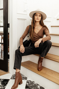 1.6Housept2_135of428_900x lexi bhardwaj.jpg