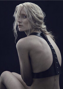Anu_Koski_by_Ville_Varumo_Naked_Ambition_Razo-4.thumb.jpg.468d9fb1a1dbeebdfd466116517eb81b.jpg