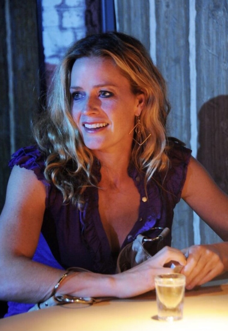 Elisabeth Shue.