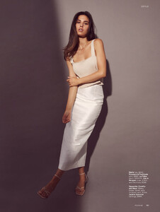 Fashion_Quarterly_Magazine_-_Summer_2021_-_Image_3_800x.thumb.jpg.1003eb15a1baa4a8f460242c013f0fb2.jpg
