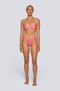 Lahana_romeo_pink_wave_front_1_5000x.jpg