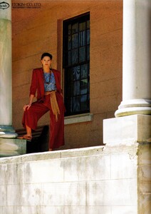 MarieClaire1990May052.thumb.jpg.e17fc052b458c05f9ec5d30bd62ad714.jpg