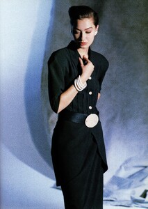 MarieClaire1990May085.thumb.jpg.ed744d05bc8206c66acb2668ead22fdf.jpg