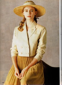 MarieClaireJ1989Mai171.thumb.jpg.0b5ddf0f74fdcbe0632ae93418bb3c97.jpg