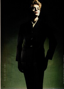MarieClaireJ1990Sept126.thumb.jpg.ed2cb4f535d6431e448f29a2ef43023e.jpg