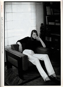 MarieClaireJapan005.thumb.jpg.44cc5be949da2605f042967851a84297.jpg