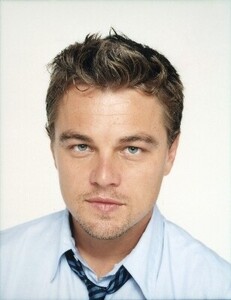 Random-Photoshoot-leonardo-dicaprio-25975080-308-400.thumb.jpg.32c46dc38fa554e0589f8b0a7c3c112c.jpg