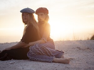 SSS_MOON_AND_HONEY_296-1.jpg