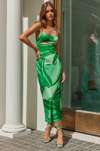 WEB_RESIZED_rowena_slip_dress_green_leaf2_2000x.png