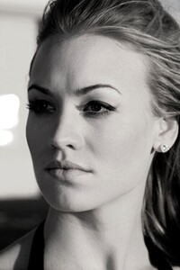 Yvonne_Strahovski_023.jpg