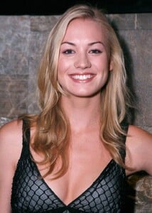 Yvonne_Strahovski_024.jpg