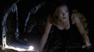 Yvonne_Strahovski_133.jpg