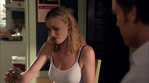 Yvonne_Strahovski_Dexter708.mkv_000062854.png