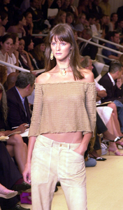 CARMEN KASS.K29126AR SD0214.2003 FALL FASHION WEEK: CALVIN KLEIN FALL  FASHION SHOW AT MILK STUDIOS IN NEW YORK New York. / 2003(Credit Image: Â©  Andrea Renault/Globe Photos/ZUMAPRESS.com Stock Photo - Alamy