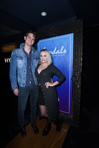 emily-oslemnt-at-sandals-resort-hosts-a-private-event-at-hyde-lounge-in-los-angeles-03-07-2022-0.jpg